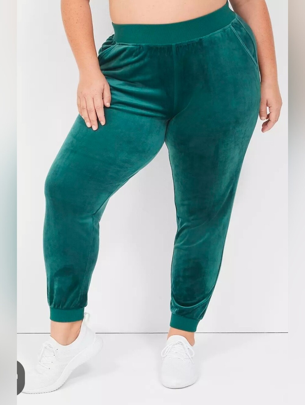 Livi Lane Bryant Velvet Drawstring Jogger Pants Green 22/24